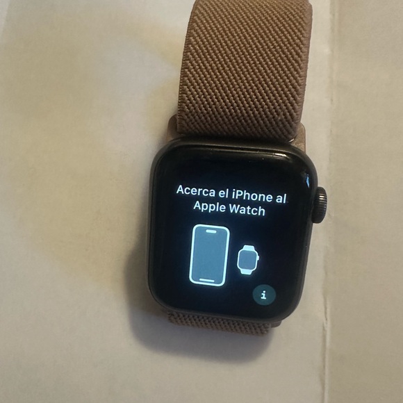 Apple Smartwatch Series 4 - 40MM with Brown Band - Picture 1 of 4